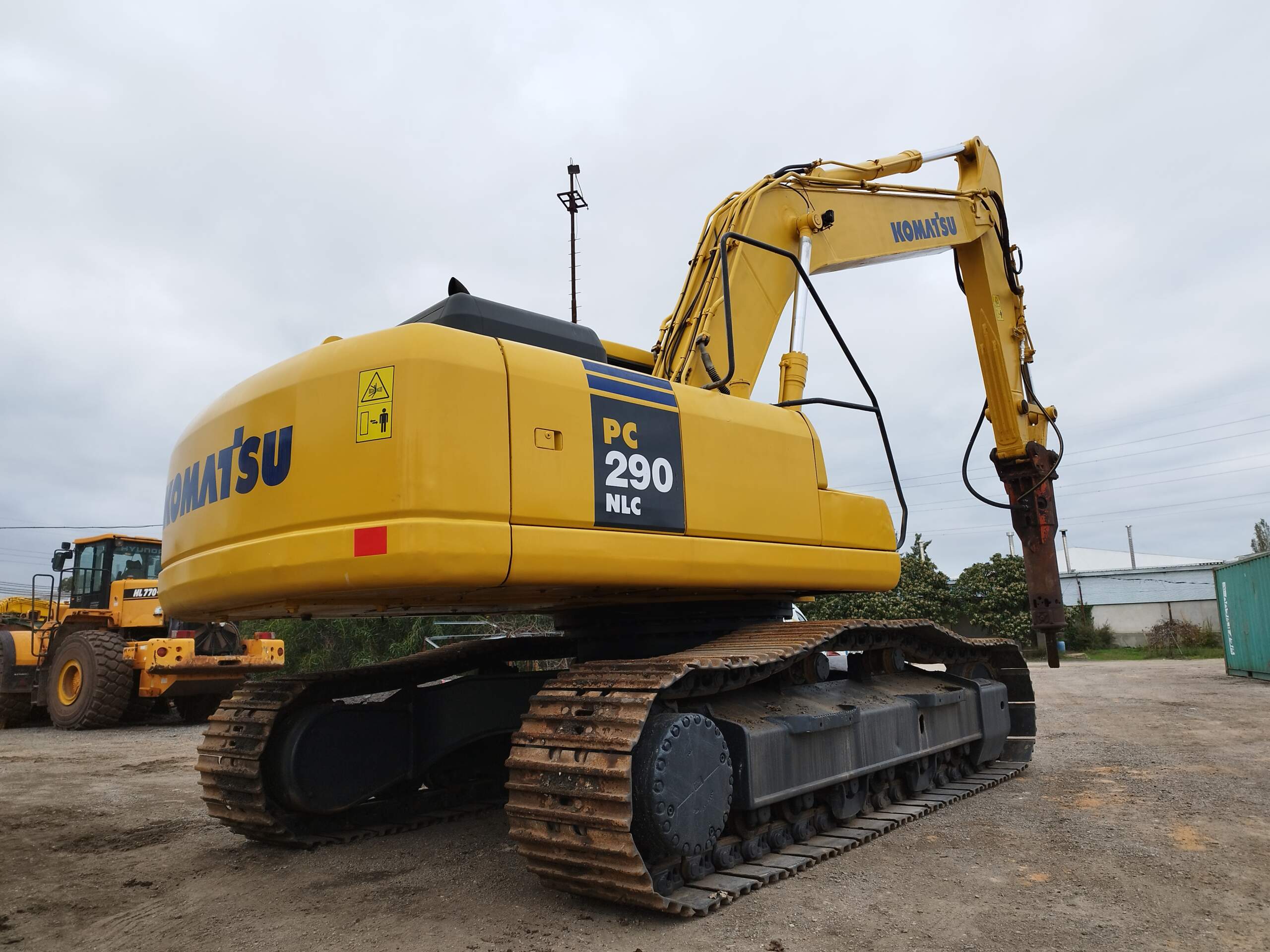 2005 – Komatsu PC290 NLC-7K