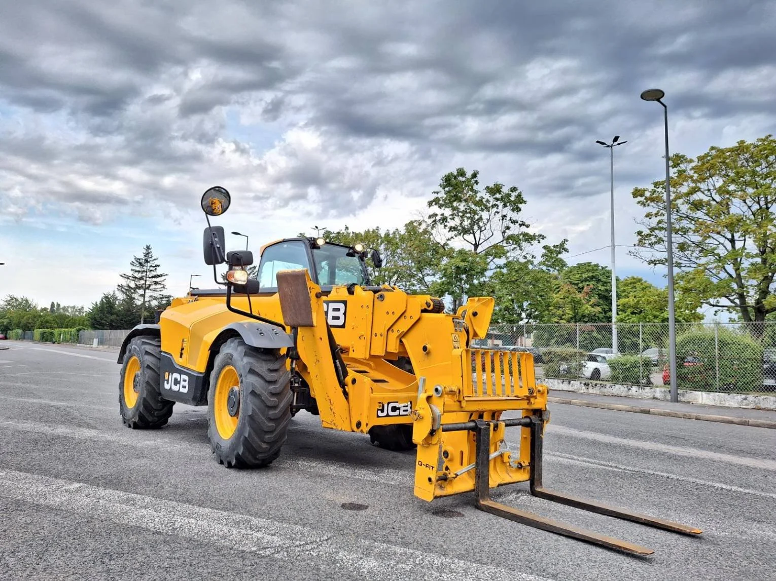 2020 – JCB  540 180