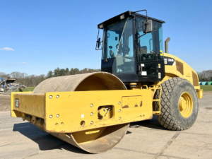 2016 – Caterpillar  CS 64B