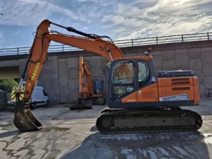 2017 – Doosan DX140 LC-5