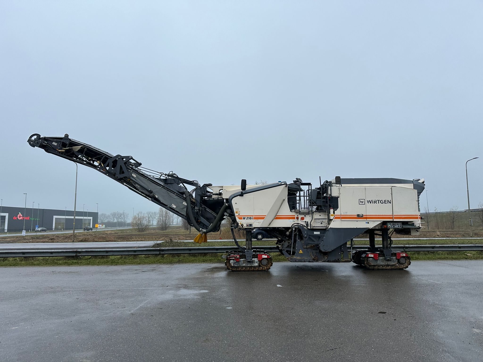 2016 – Wirtgen  W210i